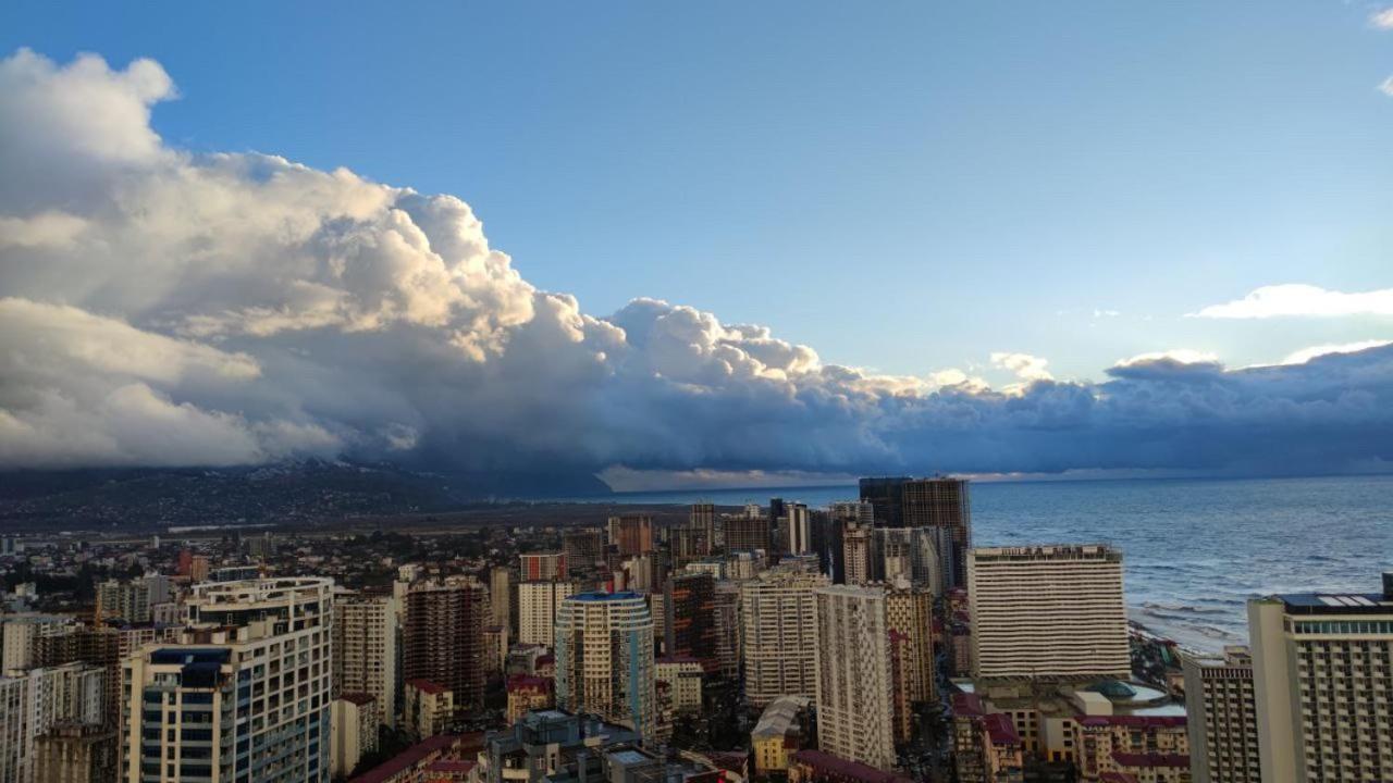Orbi City 45 Floor Batumi Exterior photo