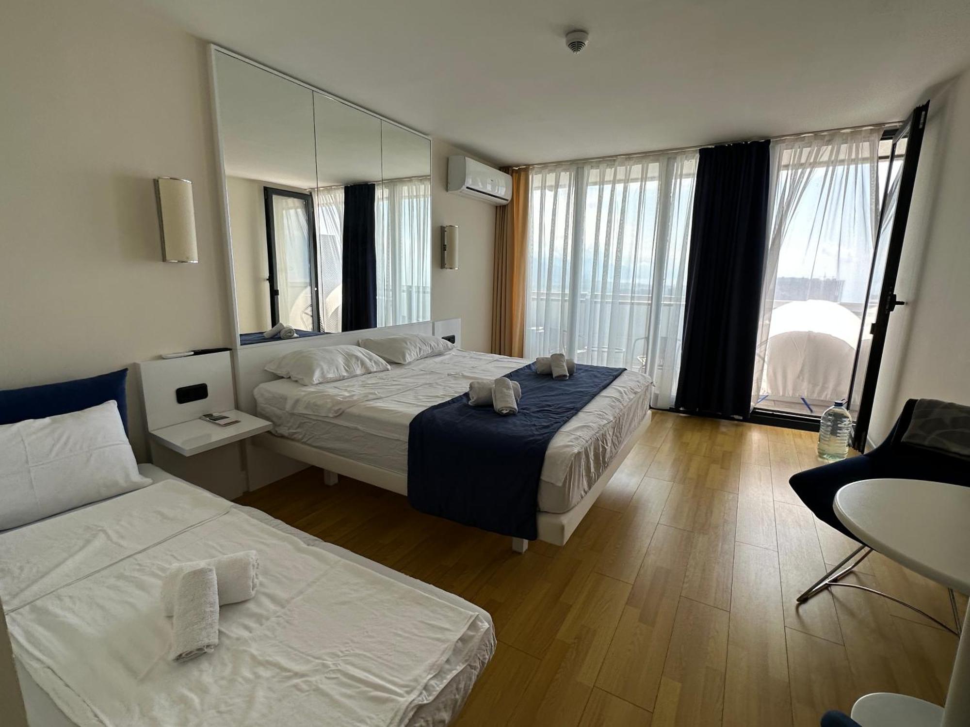 Orbi City 45 Floor Batumi Exterior photo